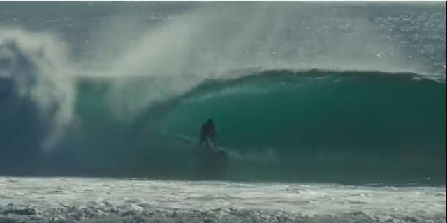 【必見動画】BRIXTONにサポートされるインドネシア・チャンプLee WilsonとChris Wardによるデザートポイントでのバックサイド・チューブ祭り