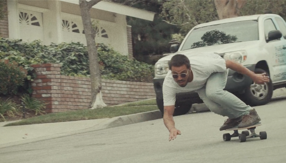 【必見動画】スタイルマスターJared Melの陸でのサーフスケート・トレーニング方法とミッドレングス・シングルフィンでのフリーサーフィン満載なショートクリップ