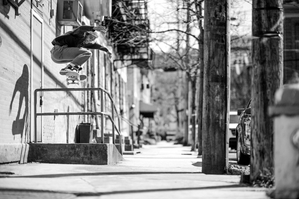 Yaje Popson - Switch Ollie. Pittsburgh.
