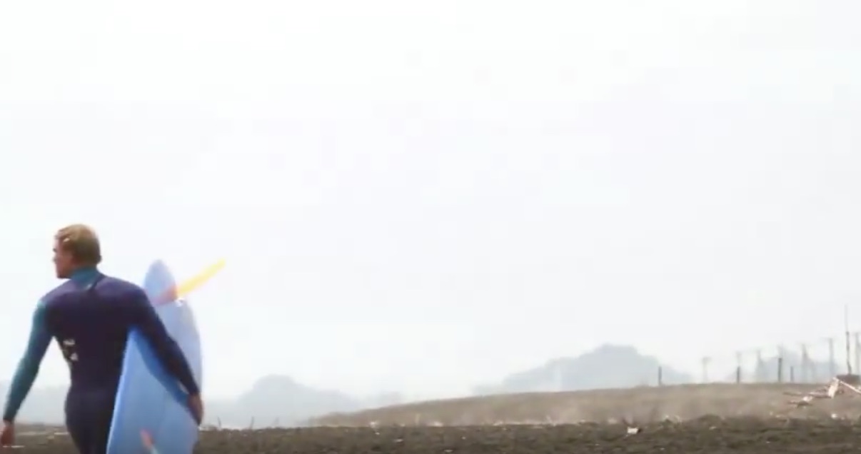 【永久保存版】Christian WachとNAKIが様々なボードに合わせたスタイルで小波を乗りこなすグライド・セッション2012