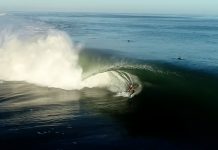 【最新動画】どこまでも続くチューブ! 壮大過ぎるそのスケール! スケルトンベイでのスーパーセッションをドローンの空撮で捉えた必見ショートクリップ