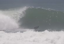 【台風10号】伝説のビッグウェイブ・コンテスト稲村クラシック会場で繰り広げられた8/12(月)湘南台風セッション