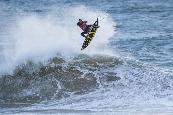 Italo Ferreira_Portugal22__QUA9177_Damien Poullenot_SMLL