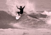 【楽しむという揺るぎないサーフィンの原点】レジェンドプロサーファー川畑邦宏氏と川畑友吾の川畑親子と50歳を迎えた3×グランドチャンプ浦山哲也プロ、Justice surfboards代表取締役・矢口良氏によるファンサーフ・セッション