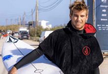 【VOLCOM】SURF VITALS Jack Robinson Towel Black