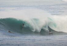 【ビッグウェイブ】John John Florenceがワイメアでチューブをメイク! 世界的ビッグウェイバーたちによって繰り広げられたThe Eddie Aikau開催前日セッション