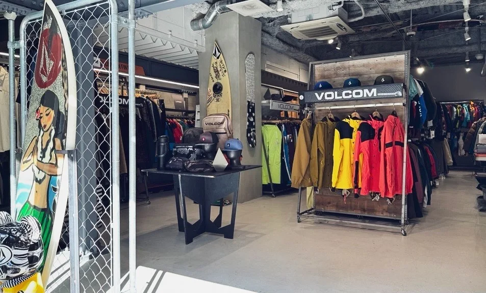 VOLCOM デッキ　渋谷店オープン記念　senseデザイン VOLCOM デッキ 渋谷店オープン記念 senseデザイン