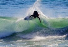 【シークエンス・オブ・ザ・1226湘南セッション】ソリッドかつスタイリッシュなバックサイド・フィンズフリー・ビッグリエントリー by 松田詩野